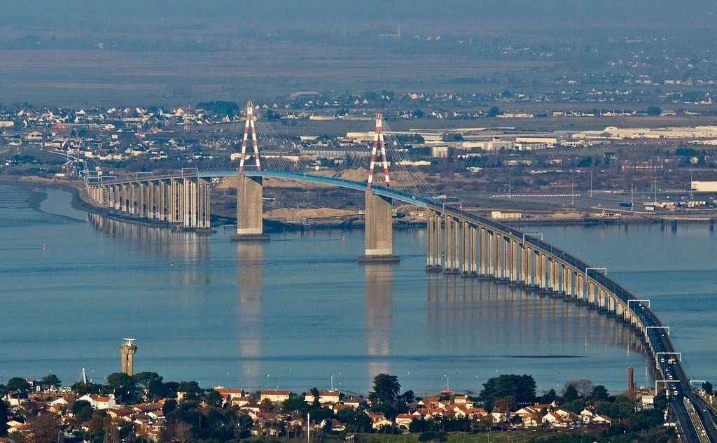 Port de Saint-Nazaire avec ses installations maritimes
